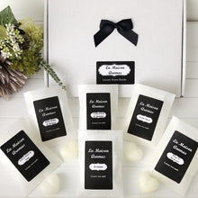 Load image into Gallery viewer, La Maison Aromas' sample boxes are the perfect way to try out new scents and find your favourite fragrances. This sample box consists of 24 wax melt hearts in 6 different scents. Beautifully packaged to make an elegant letterbox gift.