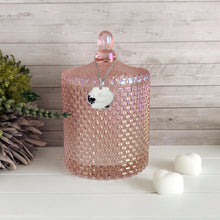 Load image into Gallery viewer, This raindrop patterned wax melt vessel with classic french-top lid adds a touch of elegance to any room. The french chic lid helps to seal in scent and improve wax shelf life, which makes them ideal for holding your wax melts alongside your wax melt burner.